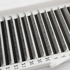 spikes lash tray